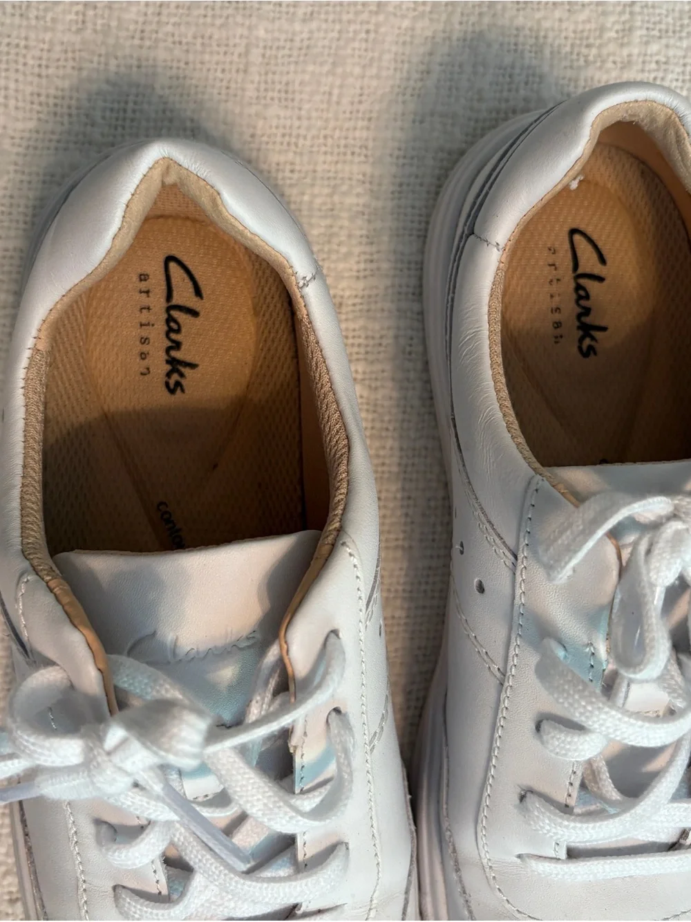Clarks White Leather Casual Lace-Up Shoes